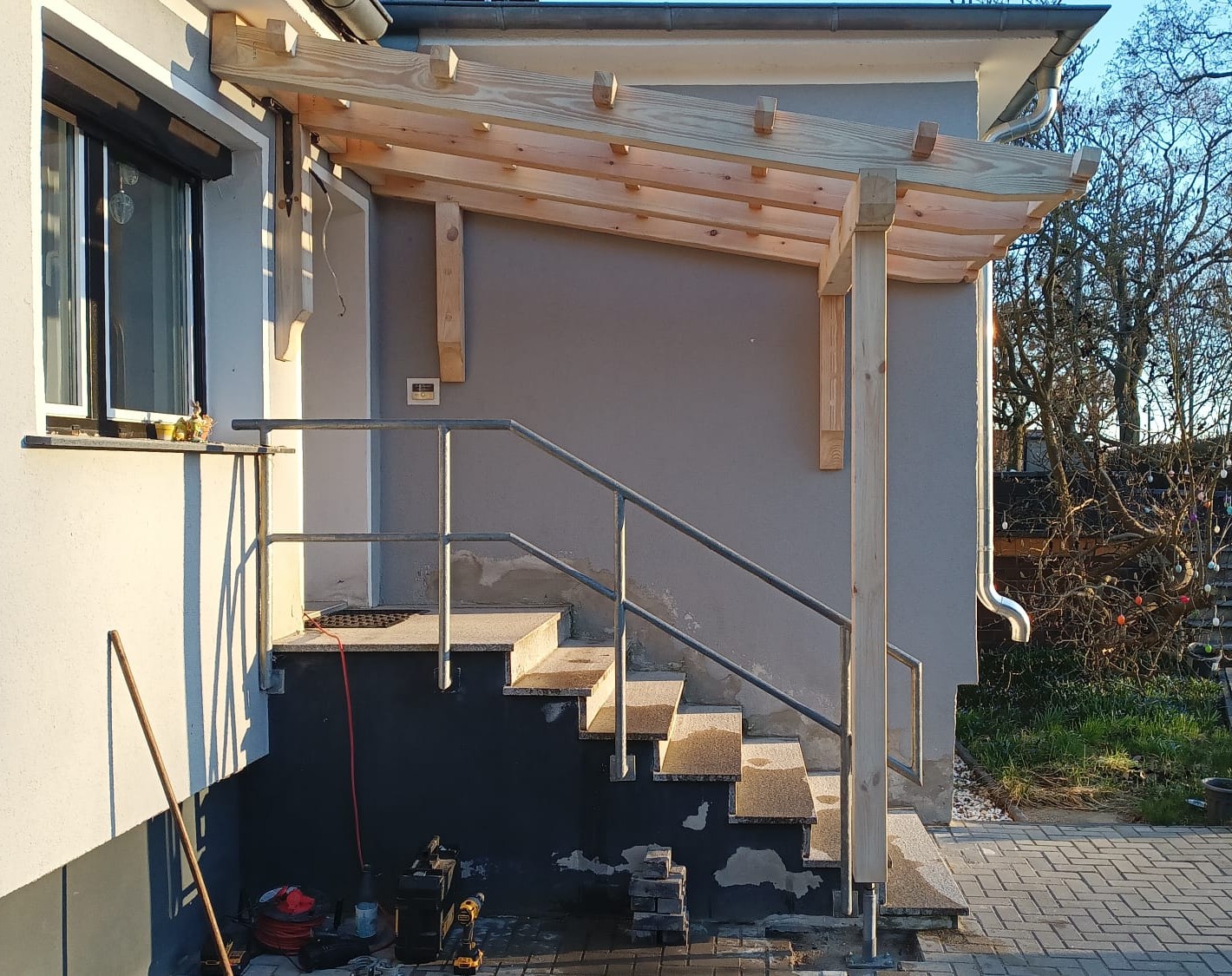 Projektbild Treppenüberdachung Zehdenick